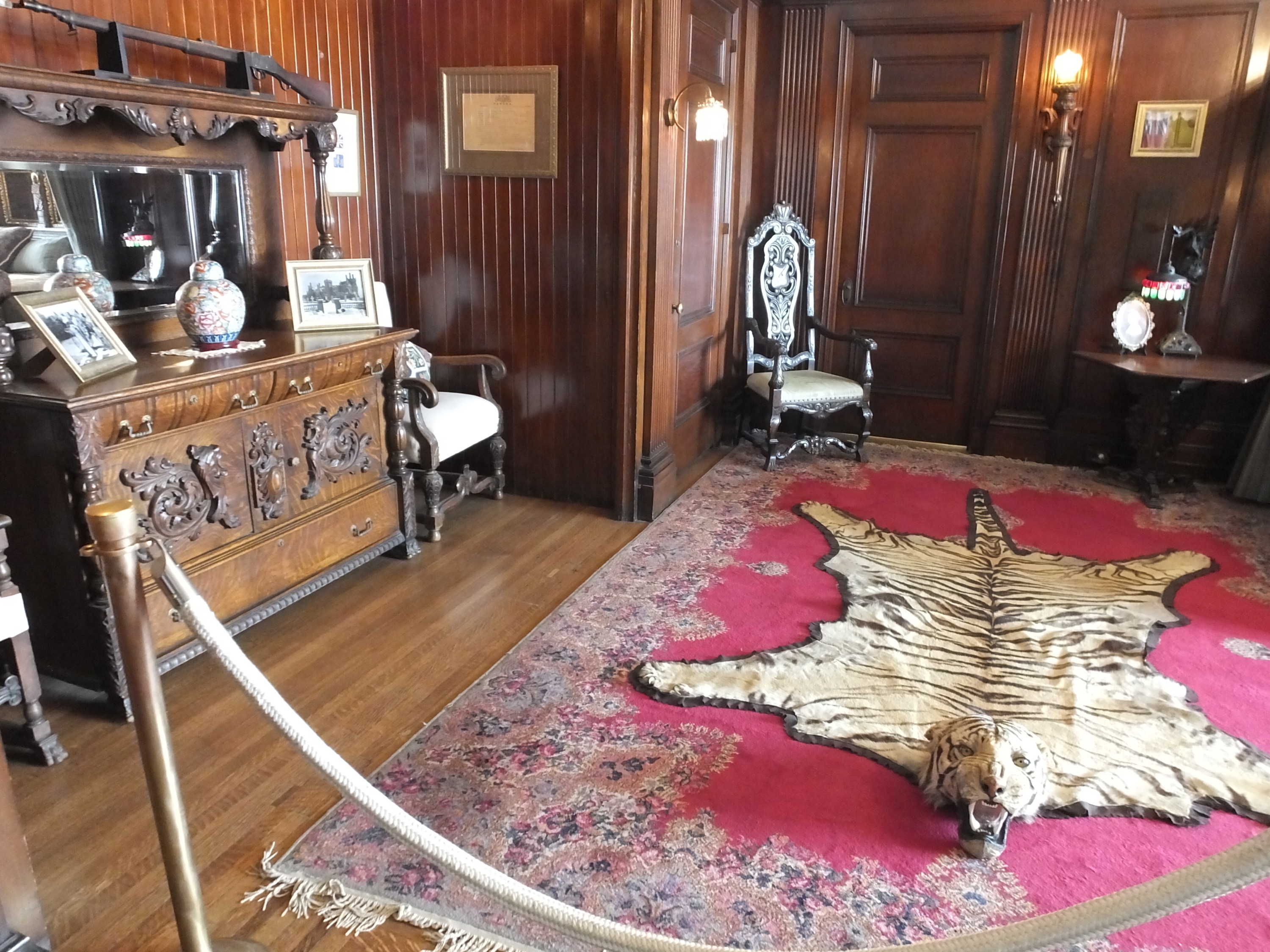 Sir Henry's Bedroom Suite